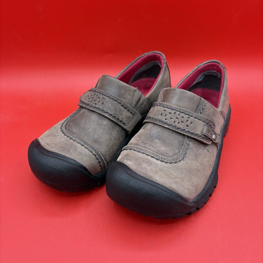 KEEN Kaci Hiking Shoes Womens 6.5 Casual Slip On Closed Leather Brown 1011408